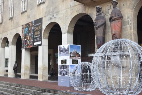 Keddtől nyit a Szent István Király Múzeum és a Vörösmarty Könyvtár